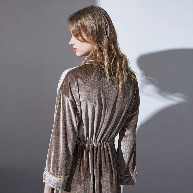 Silke Velvet Fabric Robe Engros