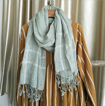 Brugerdefineret stribet grå grøn farve linned tørklæde med trimmet til kvinder Kina leverandør